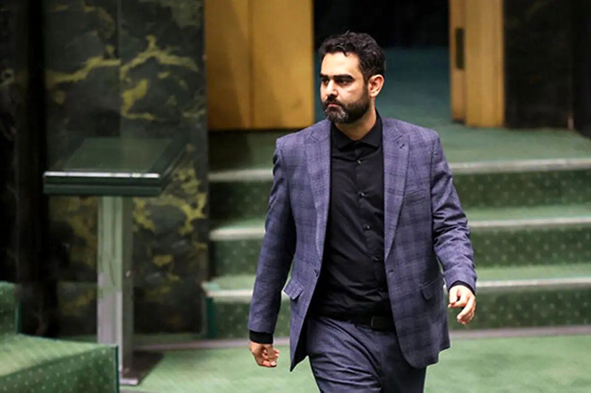 غلط می‌کنید بگویید تجمع نکنید؛ وقتی در سطح رئیس‌جمهور قانون را دور می‌زنید