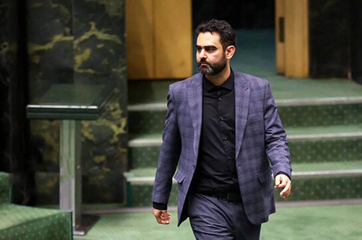 غلط می‌کنید بگویید تجمع نکنید؛ وقتی در سطح رئیس‌جمهور قانون را دور می‌زنید
