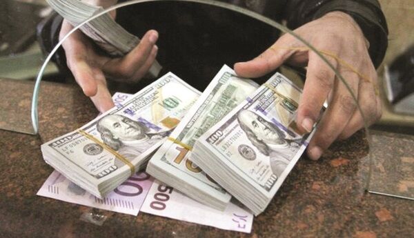 

با هر عطسه، نرخ ارز در ایران جابه‌جا می‌شود
