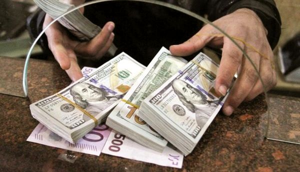 

با هر عطسه، نرخ ارز در ایران جابه‌جا می‌شود