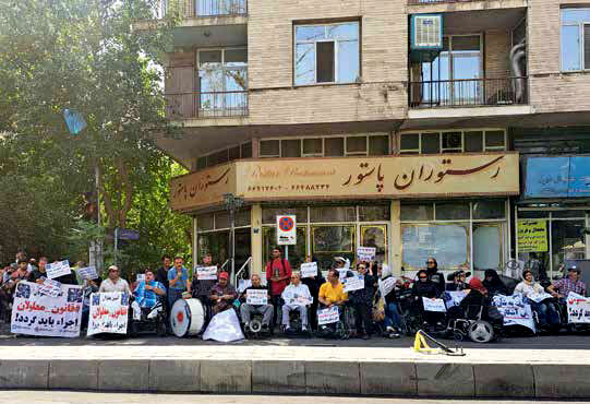 بی‌اعتنایی دولت و کفن‌پوشان به قانون «حمایت از حقوق معلولان»!
