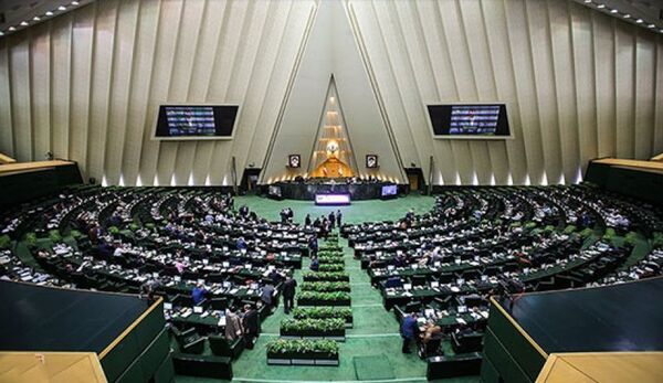 استعفای دسته جمعی در مجلس 