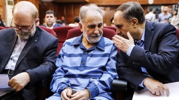 نجفی به مهدورالدم بودن میترا استاد اعتقاد داشت