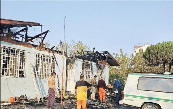 درها به روی مددجویانِ محاصره در آتش، قفل بود
