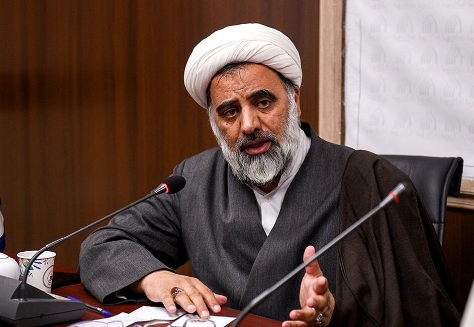 شکر وجود رهبر انقلاب را

کسی نمی‌تواند ادا کند