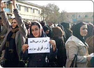 ترامپ از ناآرامی‌ها برای توجیه خروج از برجام استفاده کرد