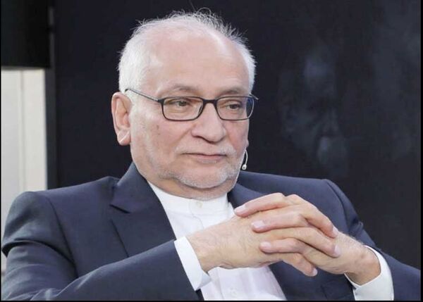 
هر عقب‌نشینی تاکتیکی برای حفظ ایران لازم است ، باید انجام شود