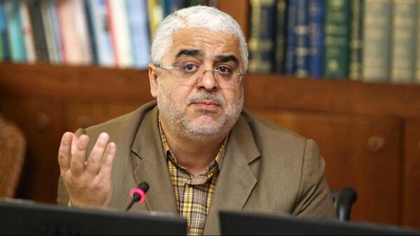 نمایندگان مجلس یازدهم حرمت کلمه «انقلابی» را حفظ کنند