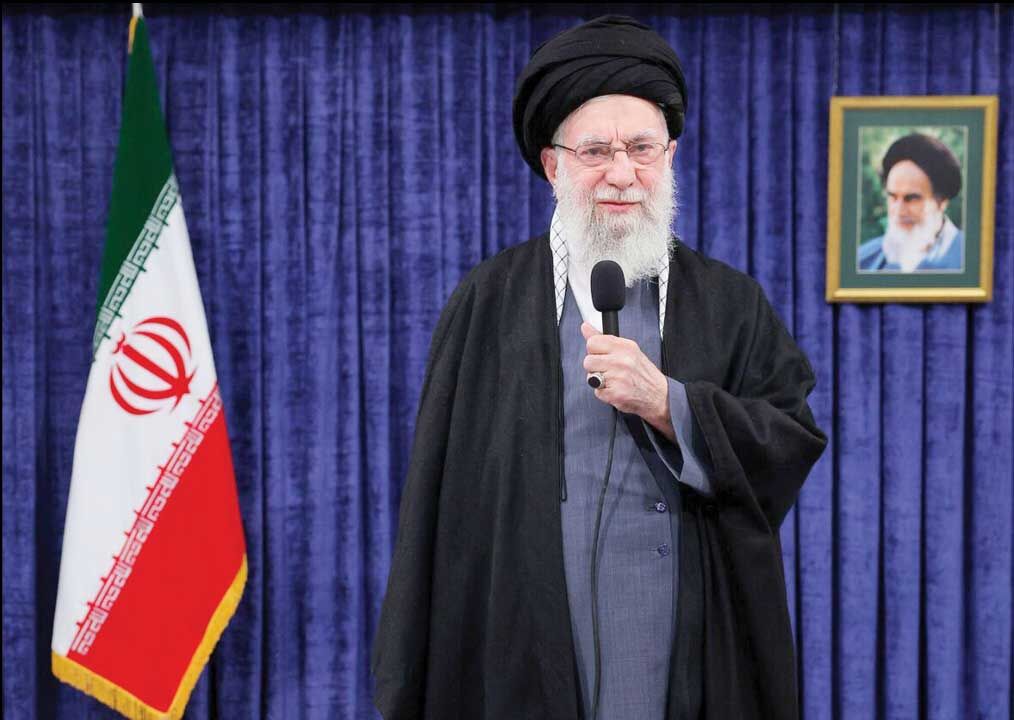 
روز ۲۲ بهمن دشمن را مأیوس کنید