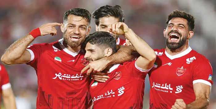 رنگین‌ترین سفره برای شام آخر وحید