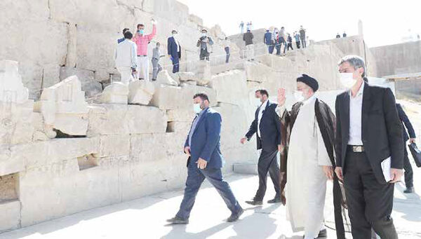 
یک سفر استانی پرحاشیه