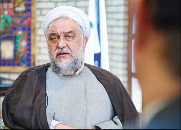 
پایداری‌ها در کار دولت سنگ‌اندازی می‌کنند