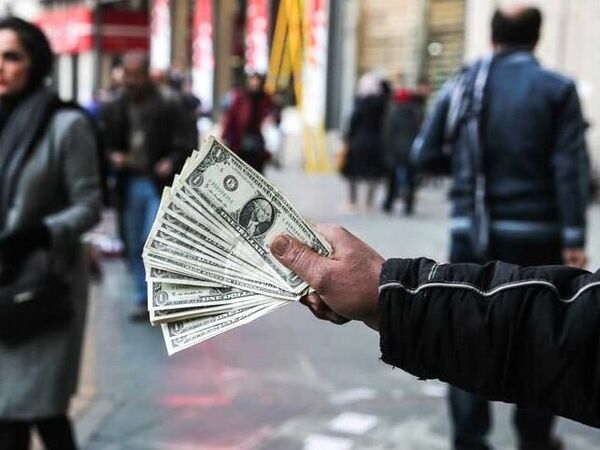 بساط دلالی در بازار ارز برچیده می‌شود؟