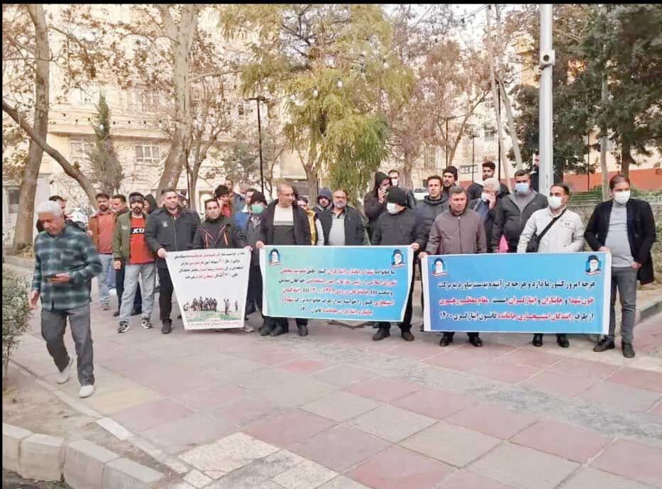 تجمع رانندگان استیجاری ایثارگر مقابل سازمان امور استخدامی