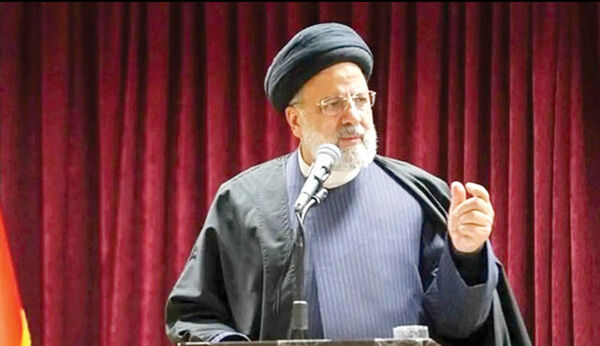 دیگران تنها قیافه دموکراسی می‌گیرند، اما نظام ایران به آن عمل می‌کند