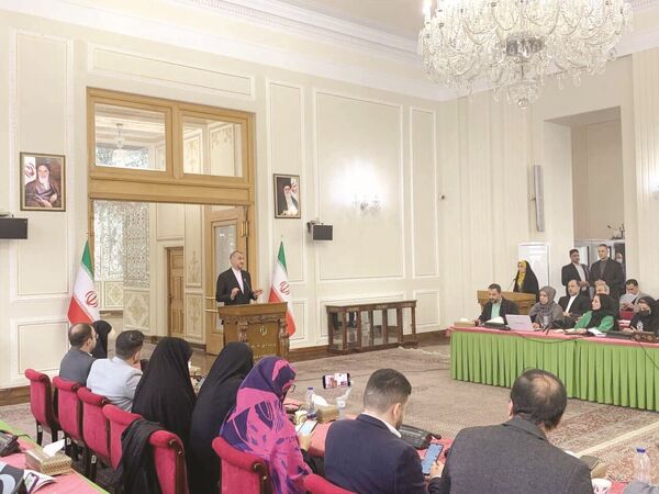 

دخالت‌های خارجی در هشت هفته گذشته در اوج قرار داشت