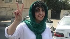 

تأیید بازداشت «نرگس محمدی» و افرادی که شعار داده بودند