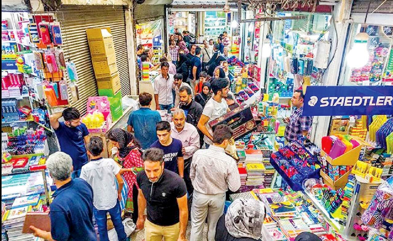 
برخی خانواده‌ها قدرت خرید لوازم‌التحریر نو را ندارند