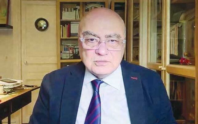 مواضع بخشی از اپوزیسیون به جبهه پایداری نزدیک شده است؟!