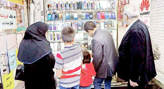 اپراتورها موبایل قسطی می‌فروشند