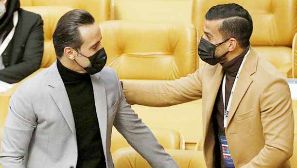 دست زدند، رای ندادند! 
