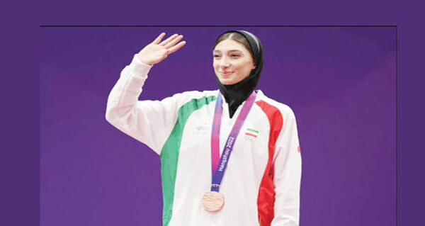 نعمت‌زاده، مسافر جدید پاریس

