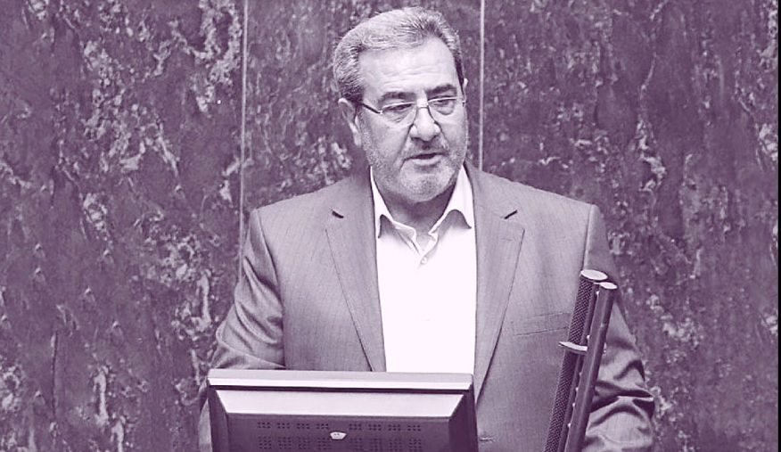 هر وزیری برکنار شود، وزیر ضعیف‌تری می‌آورند