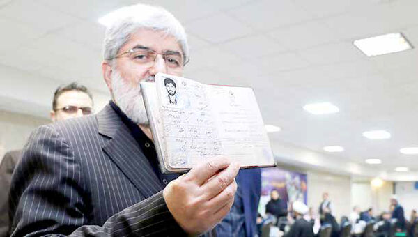 
ترافیک سیاسی در حوالی «فاطمی»