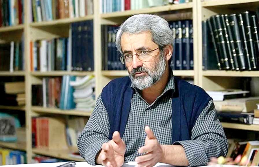 
استفاده از تعبیر «خیانت» برای مذاکره جزو القائات دشمن است