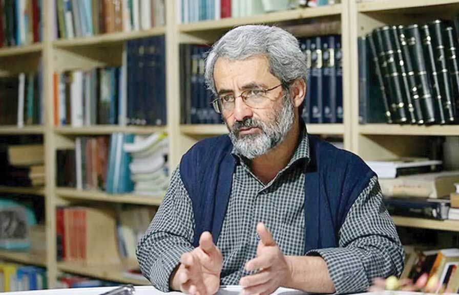 
استفاده از تعبیر «خیانت» برای مذاکره جزو القائات دشمن است