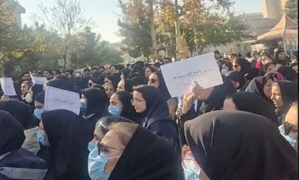 پرستاران بیمارستان قائم مشهد تجمع کردند