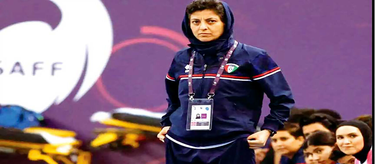 بمب استقلال در فوتسال زنان