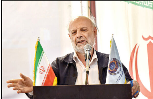 
درحال رفع مشکل بیمه کارگران ساختمانی هستیم