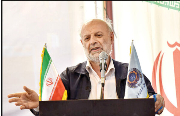 
درحال رفع مشکل بیمه کارگران ساختمانی هستیم