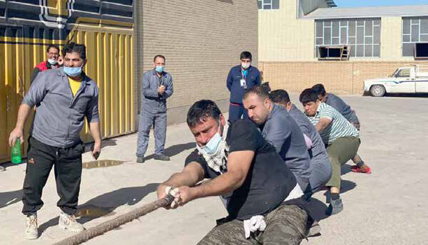 
کارگران دولتی به حقوق قانونی خود دست یافتند
