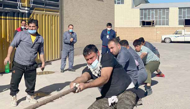 
کارگران دولتی به حقوق قانونی خود دست یافتند
