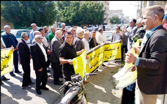 تجمع بازنشستگان شوش 

مقابل اداره کار