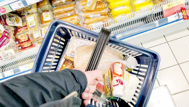 کرونا، فقر غذایی را در ایران تشدید کرده است