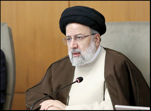 
 با متخلفانی که کالا را با قیمت ارز می‌فروشند، برخورد شود