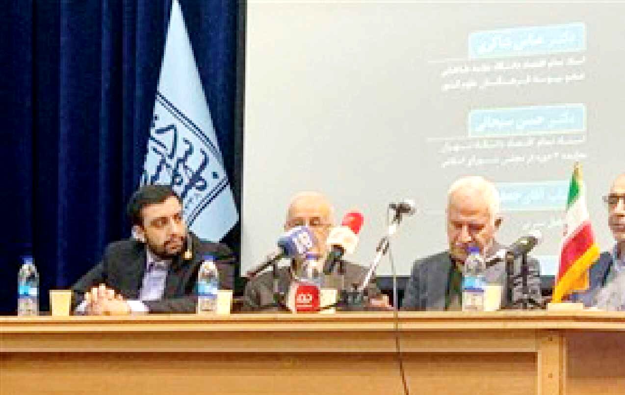 
اقتصاد ایران قربانی رهاسازی و تحلیل‌های کلیشه‌ای شده است