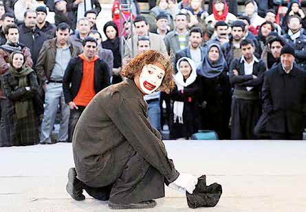 
اتود  زدنی که خطر جانی دارد