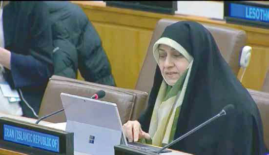 پرت‌بودگی از مسائل زنان و قلب واقعیات