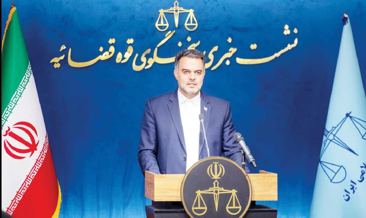 
 حجم اموال توقیف شده افراد«وطن‌فروش‌» بسیار زیاد است