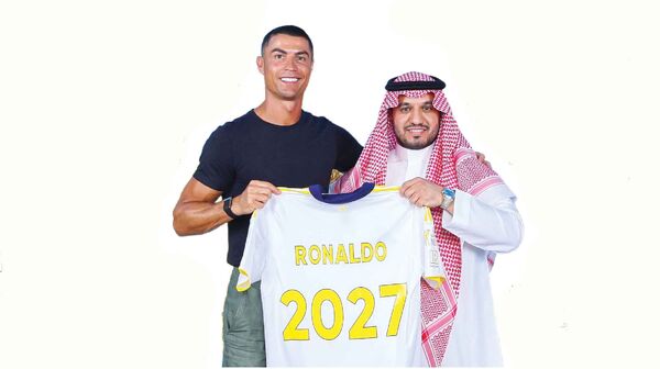 
سی‌آر سون در النصر ماند