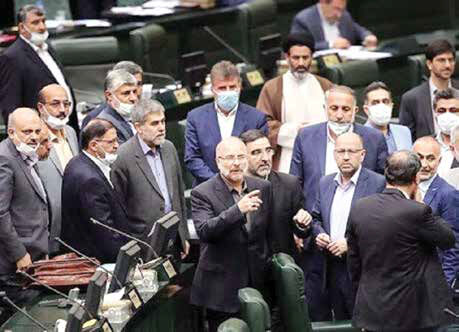 قانون‌گذارانی که قانون نمی‌دانند