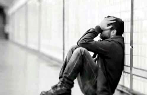 خودکشی در جامعة فاقد حمایت‌های اجتماعی قوی، بیشتر است