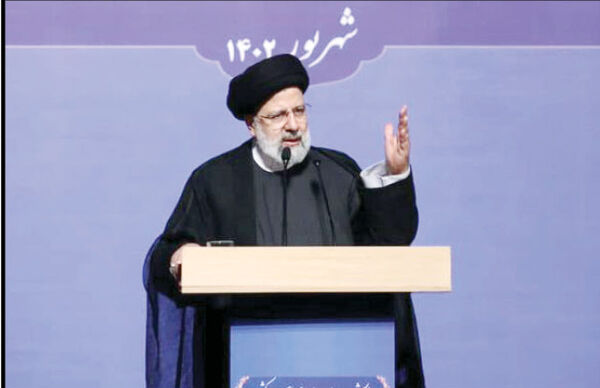 حق‌الزحمه معلمان به‌موقع پرداخت شود
