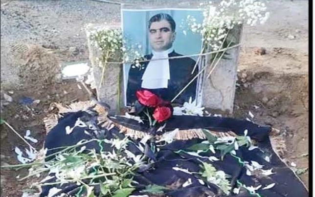 

 علت درگذشت خسرو علیکردی 

سکته قلبی بود