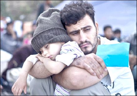 همسایه‌ها در کمین پول و سرمایه انسانی ما