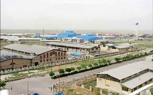 در کارخانه‌ها، ناقوس جنگی دیگر به صدا درآمده...
